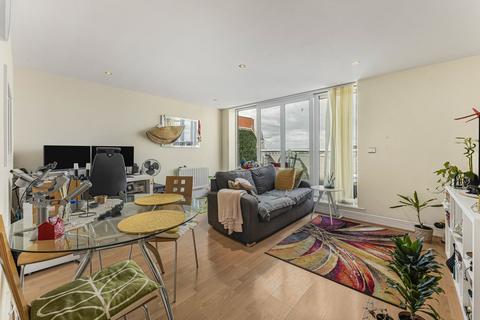 1 bedroom apartment for sale, Wards Wharf Approach, London, E16