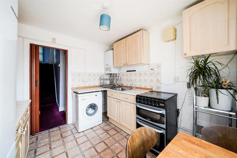 1 bedroom flat to rent, Folkestone Road, Walthamstow, E17