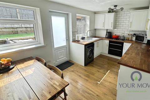 17 Dalehead Drive, Shaw, Oldham, OL2 8JT