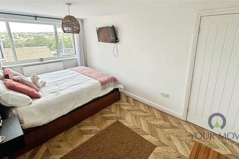 17 Dalehead Drive, Shaw, Oldham, OL2 8JT