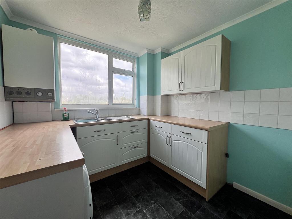 Kitchen: