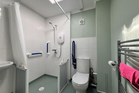 2 bedroom flat for sale, Fellows Road, Cowes