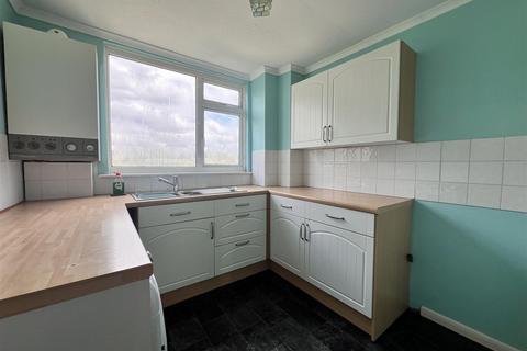 2 bedroom flat for sale, Fellows Road, Cowes