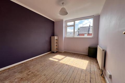 2 bedroom flat for sale, Fellows Road, Cowes