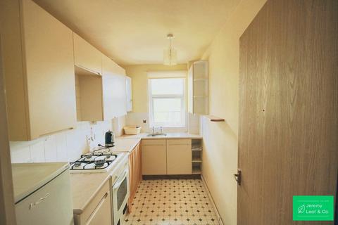 1 bedroom retirement property for sale, Friern Barnet Lane, London, N20