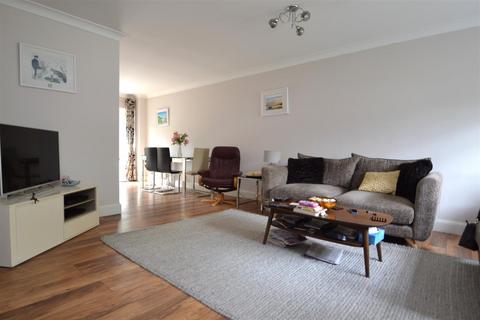 3 bedroom terraced house for sale, Fairfield, Buntingford