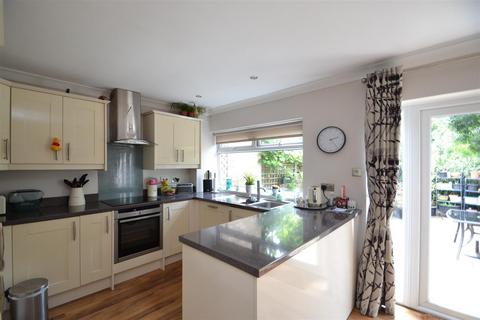 3 bedroom terraced house for sale, Fairfield, Buntingford