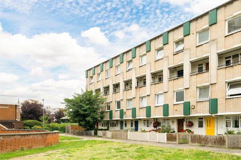 Flat 28, Ames House Mace Street, London, E2 0QR