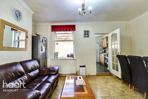 3 bedroom terraced house for sale, Balmoral Road, Newport