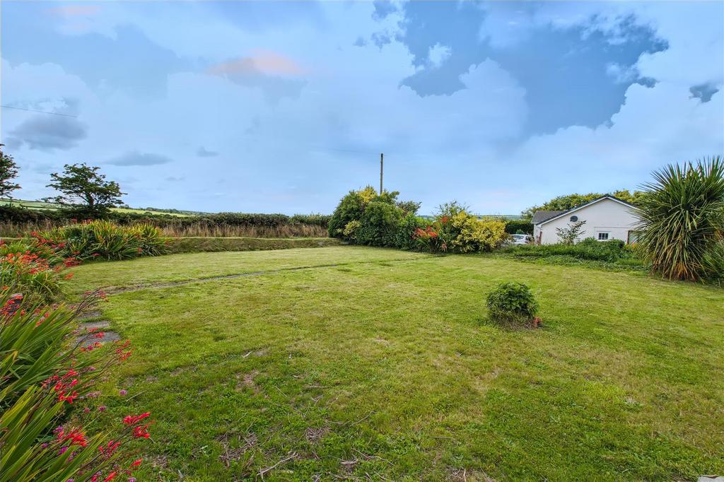 Lawn garden