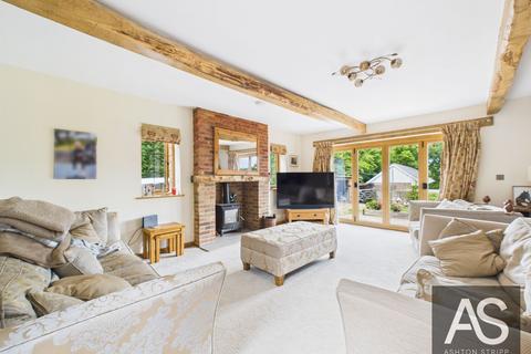 3 bedroom detached house for sale, Whatlington Road, Battle, TN33