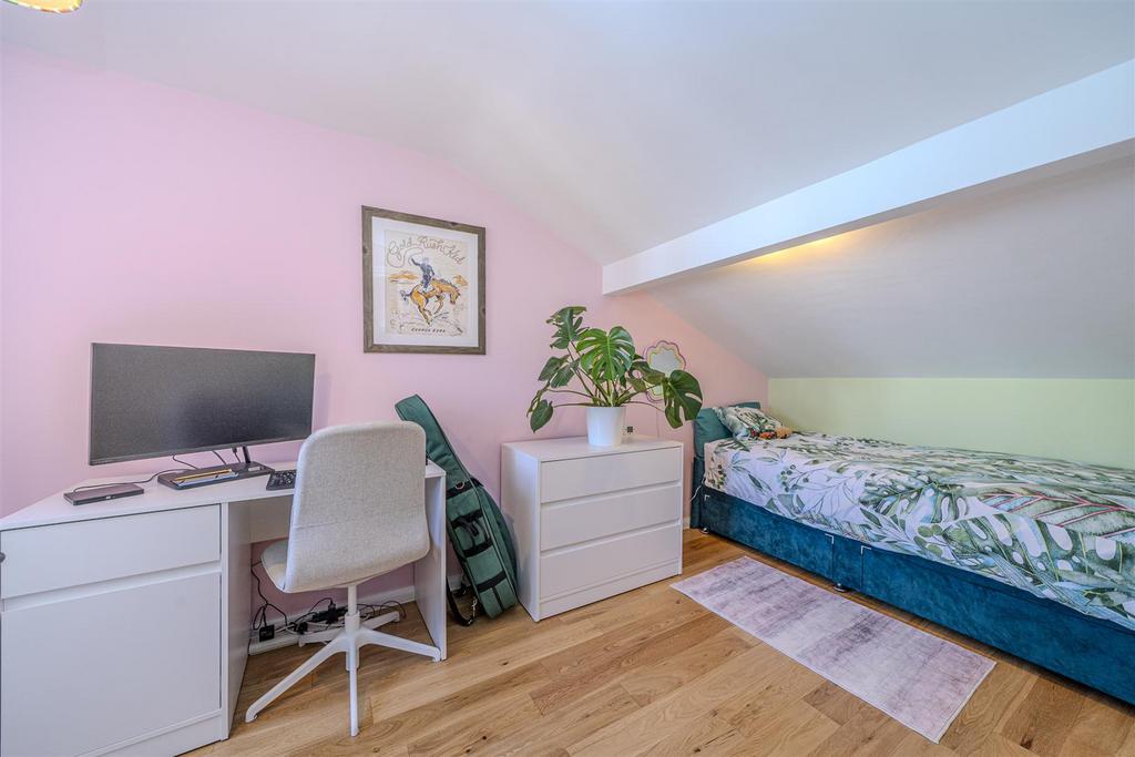 20-Tannsfield-Drive-1006.jpg