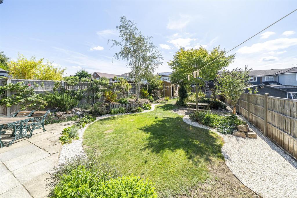20-Tannsfield-Drive-1023.jpg