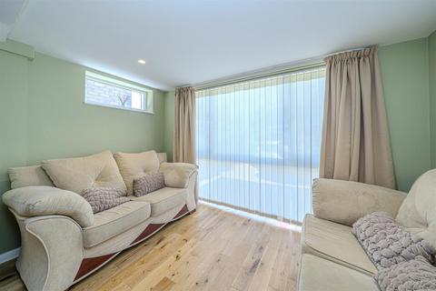 undefined, Tannsfield Drive, Hemel Hempstead, Hertfordshire, HP2 5LG