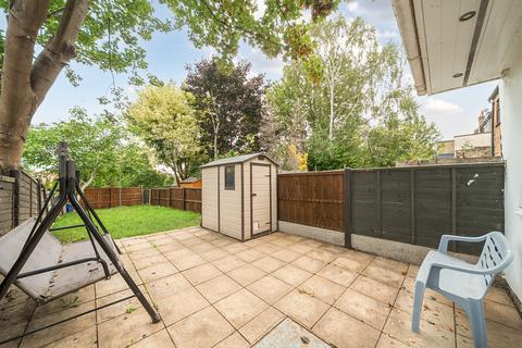 2 bedroom apartment for sale, Saunders Road, Plumstead