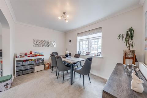 85 Green Walk, Dartford, DA1 4JP