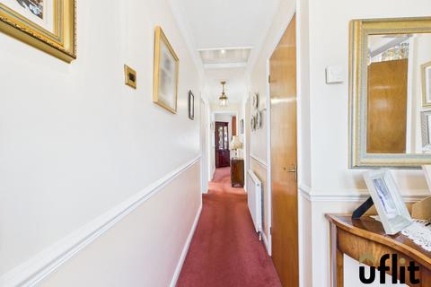 undefined, Brackenbury Close, Cadeby, Doncaster