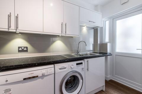 5 Brondesbury Court 235 Willesden Lane