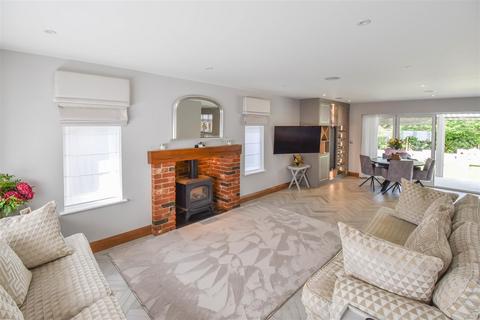 5 bedroom detached house for sale, Abbotts Way, Off Oak Hill Road, Stapleford Abbotts, Romford