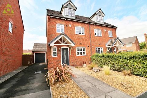 Hale Bank, Westhoughton, BL5 3GS