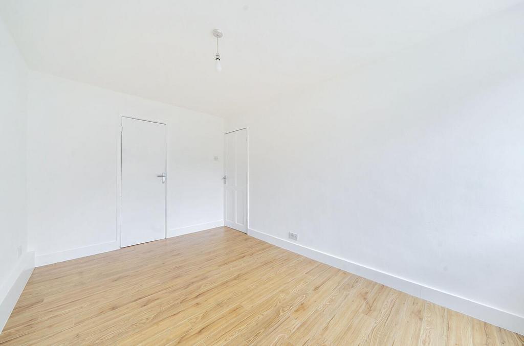 Davidson Frost-Wellings, DFW, Charlwood Close, Sta
