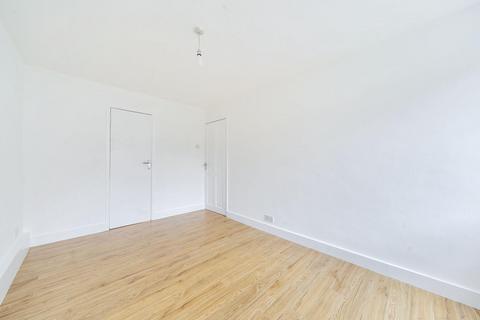 undefined, Charlwood Close, Harrow HA3