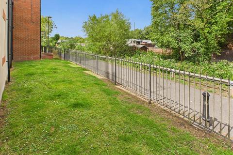 undefined, Longhorn Avenue, Gloucester