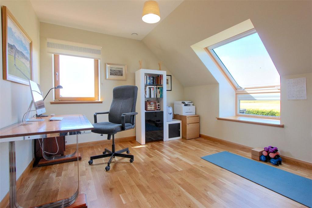 Bedroom.Home Office