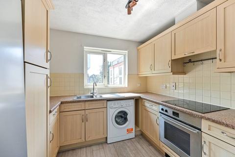 John Austin Close, Kingston, Kingston upon Thames, KT2
