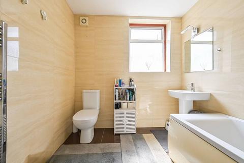 29 Rushcroft Road, London, E4 8SG