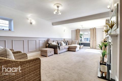 4 bedroom detached house for sale, The Avenue, Clacton-On-Sea