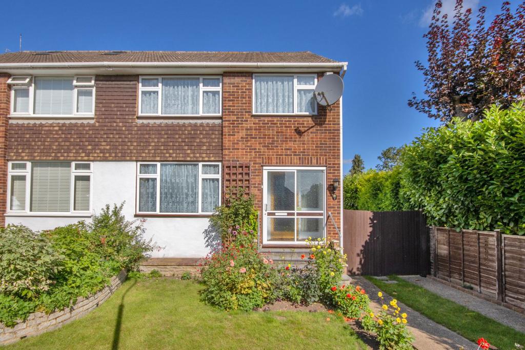Long Walk, Istead Rise 3 bed semi-detached house - £400,000