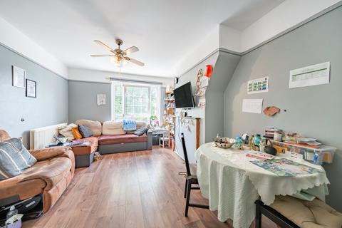 2 bedroom apartment for sale, Peckham Road, London
