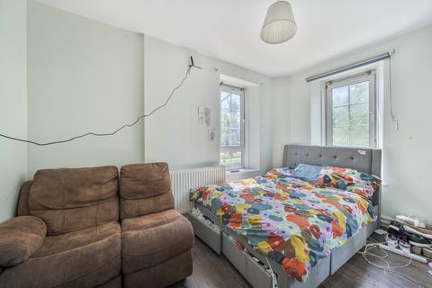 2 bedroom apartment for sale, Peckham Road, London