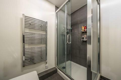 1 bedroom flat for sale, Henry Doulton Drive, London SW17