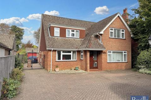 4 bedroom detached house for sale, Grove Road, Sonning Common Reading RG4