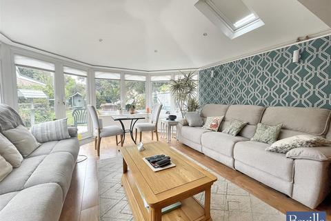 4 bedroom detached house for sale, Grove Road, Sonning Common Reading RG4