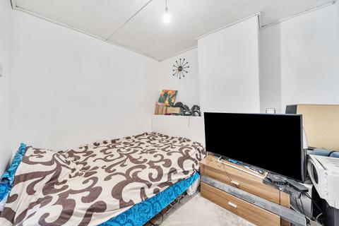 3 bedroom apartment for sale, Elmington Estate, Camberwell, London