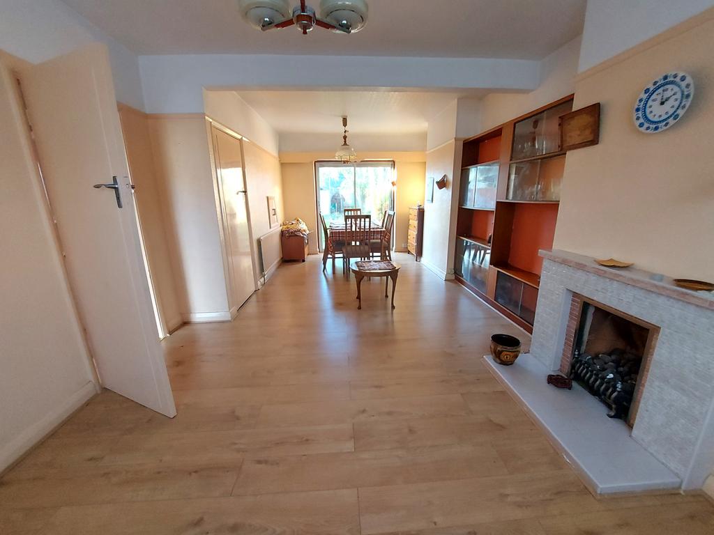 Three Bed Part Furnished Terraced