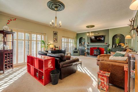 5 bedroom detached house for sale, Woodhouse Road, Loughborough LE12