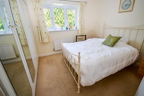 3 bedroom bungalow for sale, The Cheyne, Thristley Wood