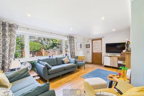 Tomlyns Close, Hutton, Brentwood, Essex, CM13