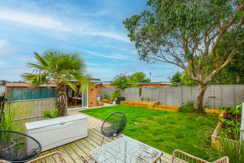 2 bedroom bungalow for sale, Sunset Close, Pevensey, East Sussex, BN24