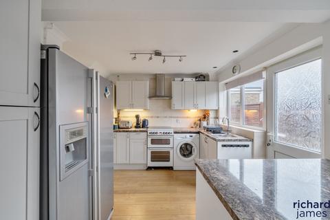 undefined, Kennet Avenue, Haydon Wick, Swindon, SN25