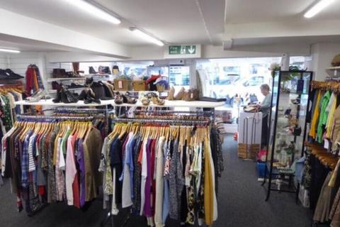 Retail property (high street) for sale, 10 Bridge St Andover SP10 1BH