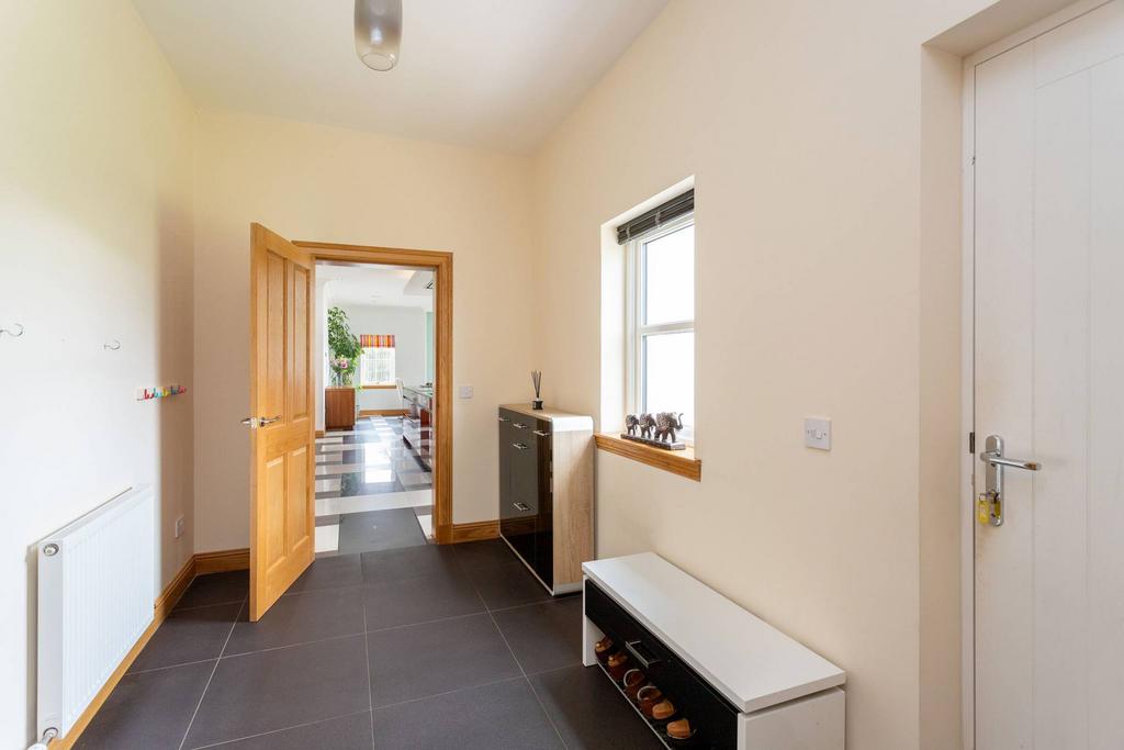 MFL1249435 750.jpg