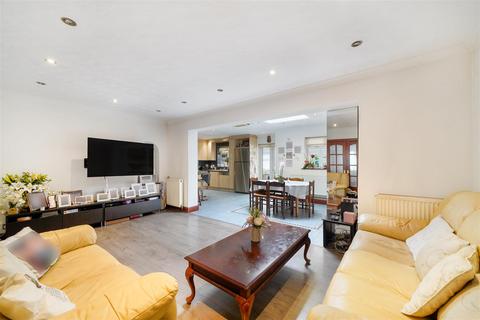 undefined, Sudbury Avenue, Wembley