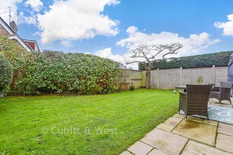 undefined, Olives Meadow, Uckfield, East Sussex