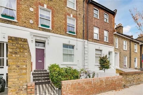 3 bedroom flat for sale, Brackenbury Road, London W6