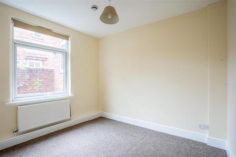 1 bedroom flat to rent, Moorland Road, York